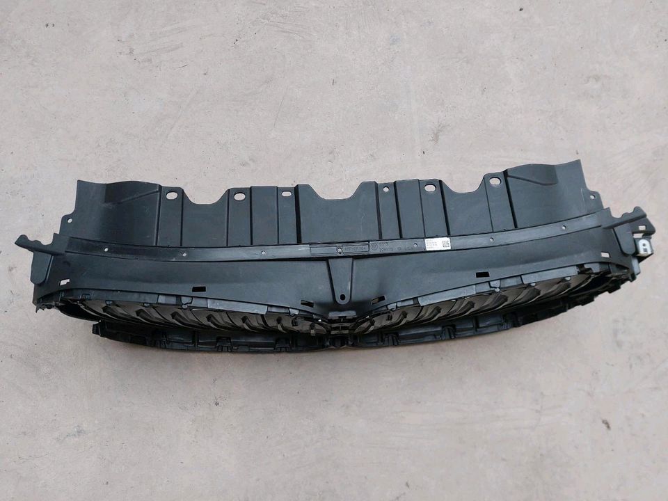 BMW X5 G05 Kühlergrill Luftklappen vorne Grill 5113226775 226775 in Werne