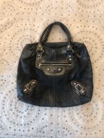 Balenciaga Handtasche schwarz/gold Düsseldorf - Friedrichstadt Vorschau