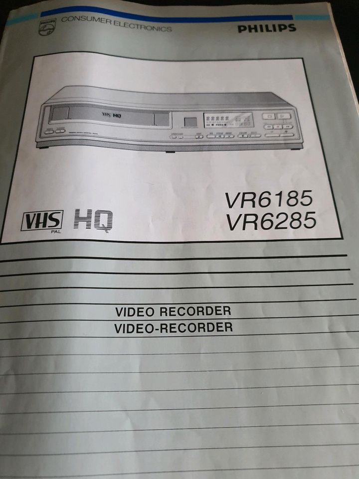 Philips VR 302/02 &VR 6185/02 Videorecorder in Langenhagen