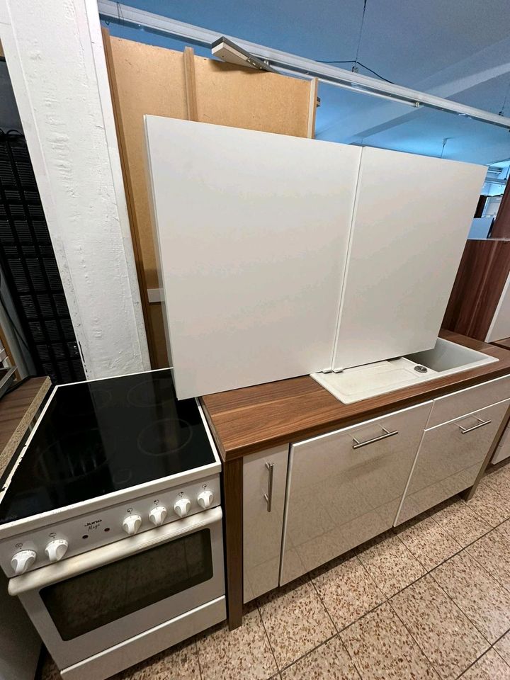 Küche Küchenzeile Einbauküche Küchenschränke in Aßlar