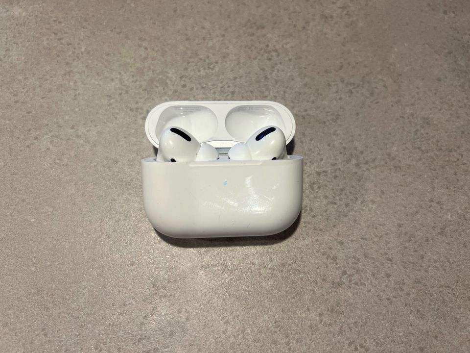 Apple AirPods Pro Kopfhörer gebraucht in Halle (Westfalen)