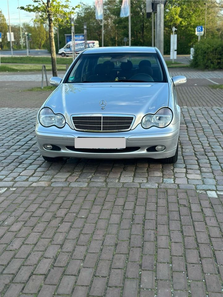 Mercedes Benz C180 Kompressor in Bremerhaven