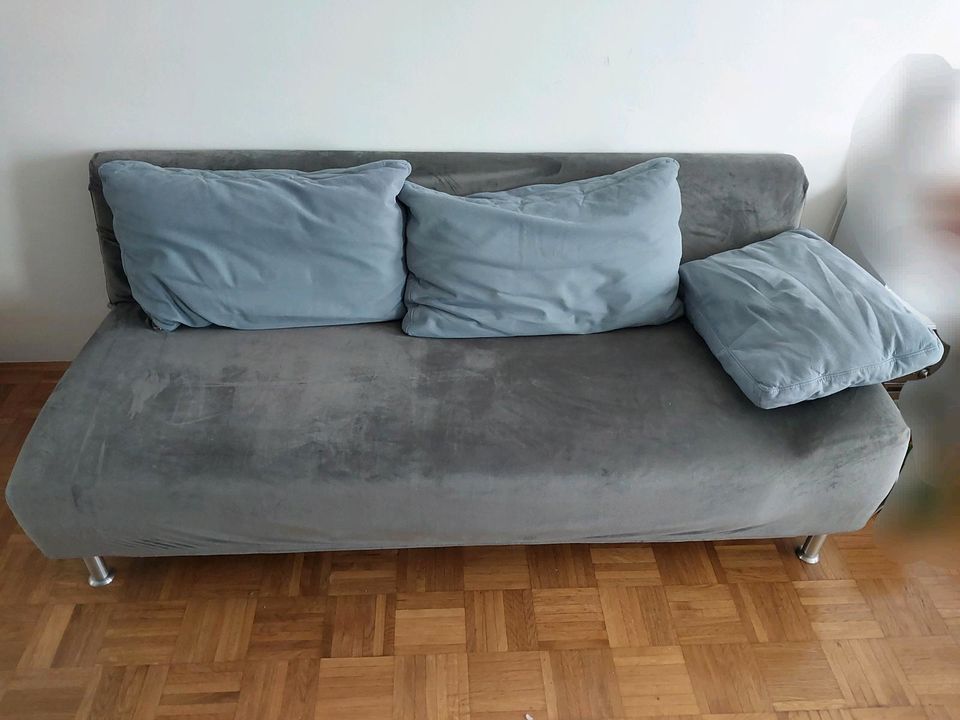 Sofa / Couch mit abziehbarem Bezug in Kirchseeon