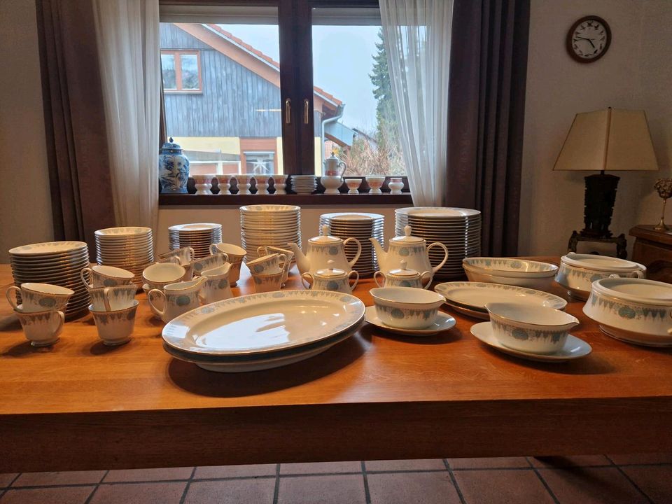 Kaffee + Tafelservice 155tlg Noritake BLUE TIDE 2256 in Maulbronn