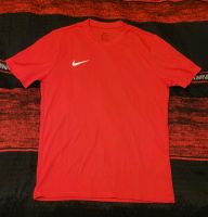 Nike Shirt Gr L rot neuwertig Saarland - Sulzbach (Saar) Vorschau