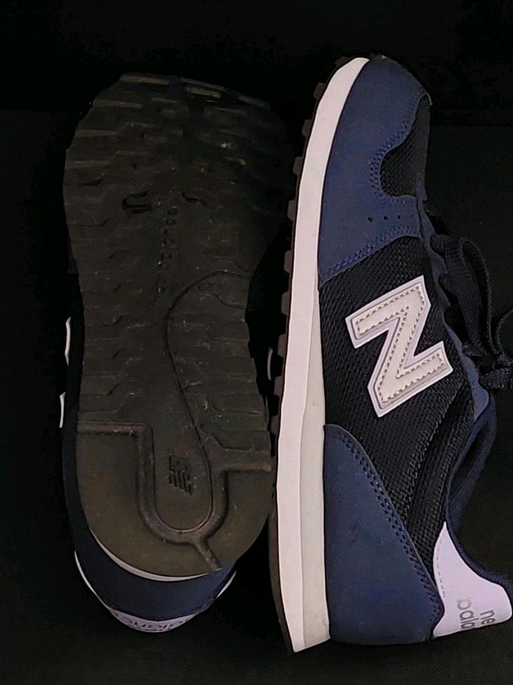 New balance Sneaker Schuhe Gr. 38 dunkelblau flieder glizzernd in Aachen