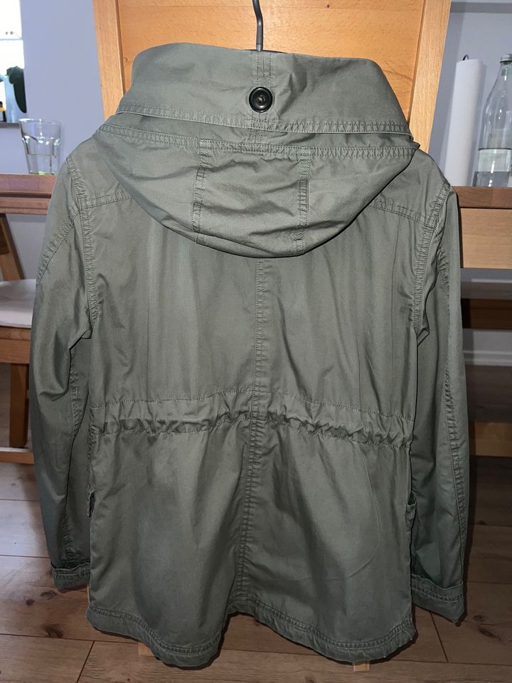 Woolrich Parka Kurzparka Jacke Sommerparka Kapuzenjacke Gr. S in Ratingen