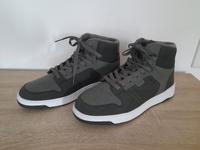 Winterschuhe/hohe Sneaker  Herren Gr.43 NEU  Vty Nordrhein-Westfalen - Marsberg Vorschau