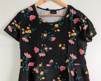 Kleid Sommerkleid Gr. 40/42 Niedersachsen - Cadenberge Vorschau