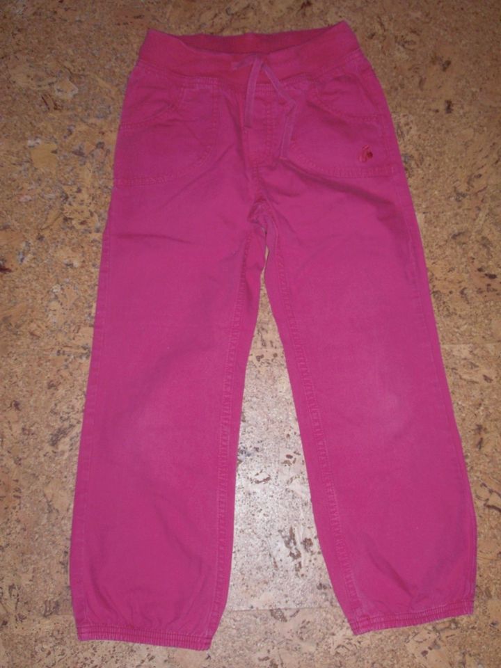 H&M Hose Stoffhose  Schlüpfhose gr. 122  gr. 128  Mädchen in Negenborn