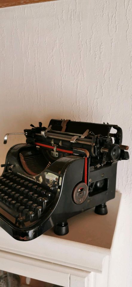 Schreibmaschine Olympia Erfurt Kult Retro Vintage Oldschool in Lengerich