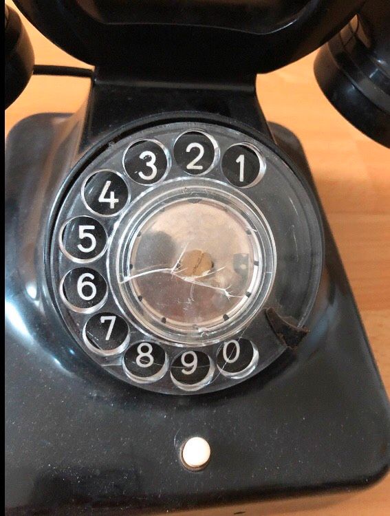 Vintage retro Telefon mit Wählscheibe schwarz antik in Oppenweiler