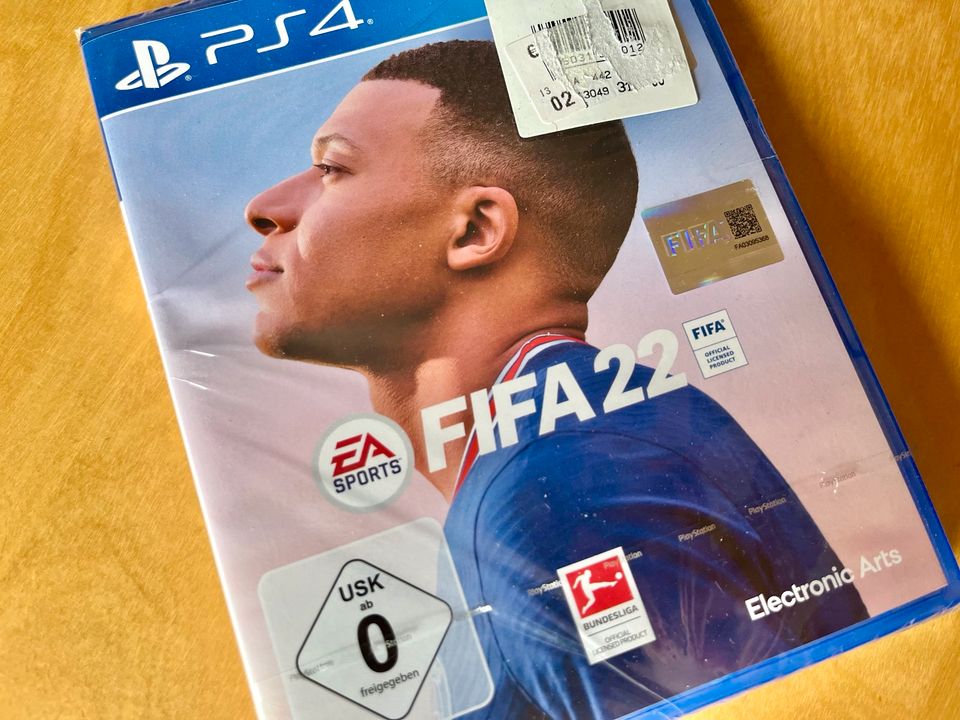 PS4 Spiel FIFA22 (Neu & OVP) in Eschwege