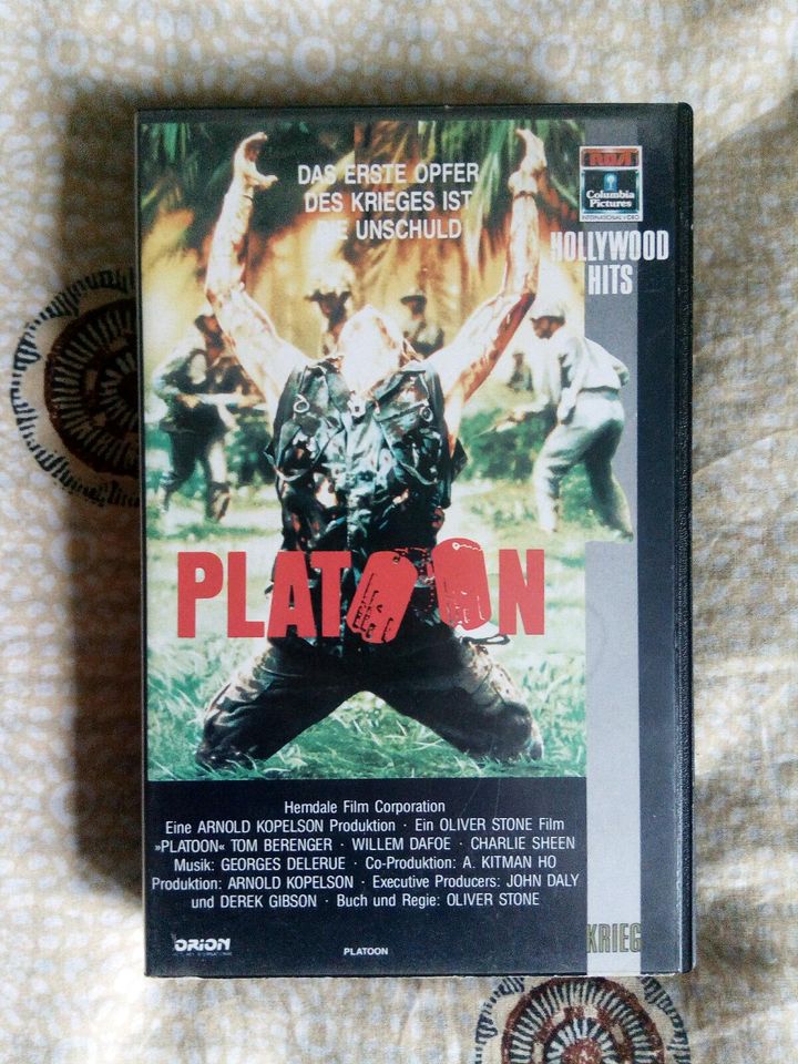 (70 (oder 57)) Platoon  Krieg VHS Film in Lüneburg