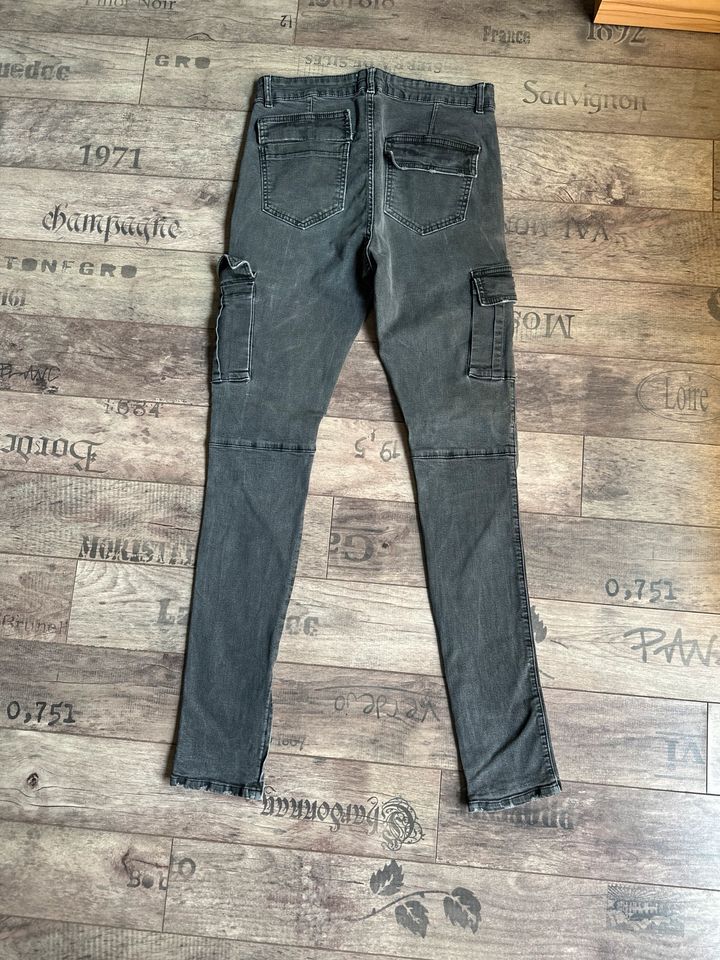 Lakenzie Jeans S schwarz in Braunschweig