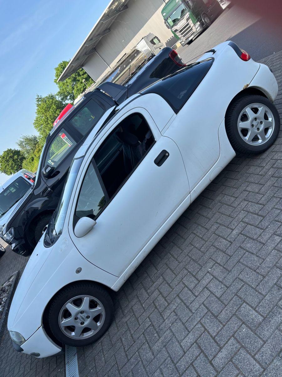 Abbildung des Autos Opel Tigra 1.6 16V -