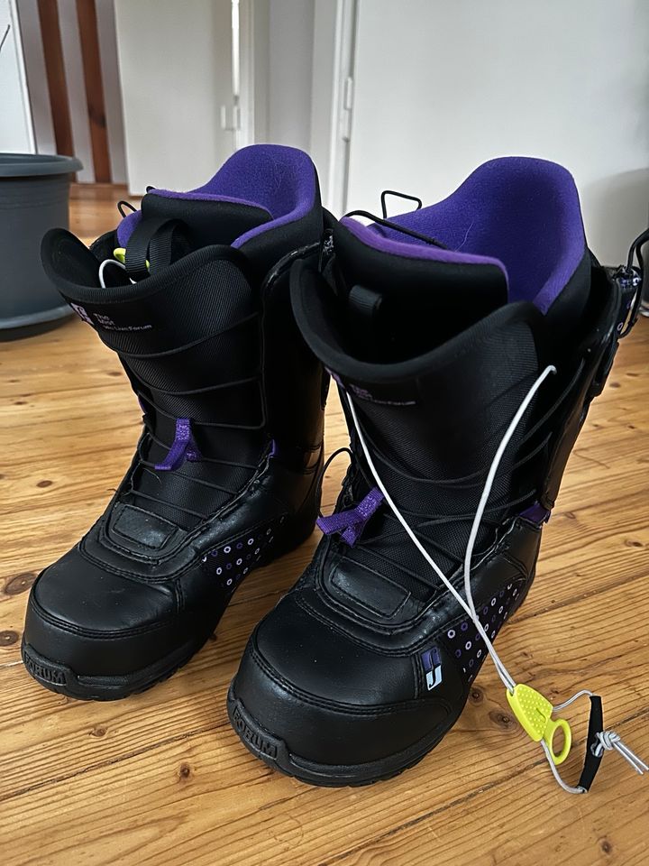 Damen Forum Snowboard Boots Gr. 37 in Bindlach