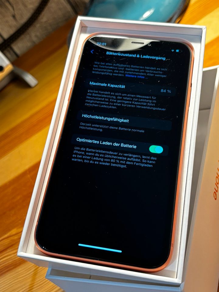 iPhone XR 64gb Coral rot guter Zustand in Bruchsal