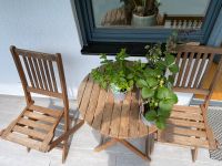 Gartenmöbel: Runder Tisch und 2 Stühle Hessen - Heppenheim (Bergstraße) Vorschau