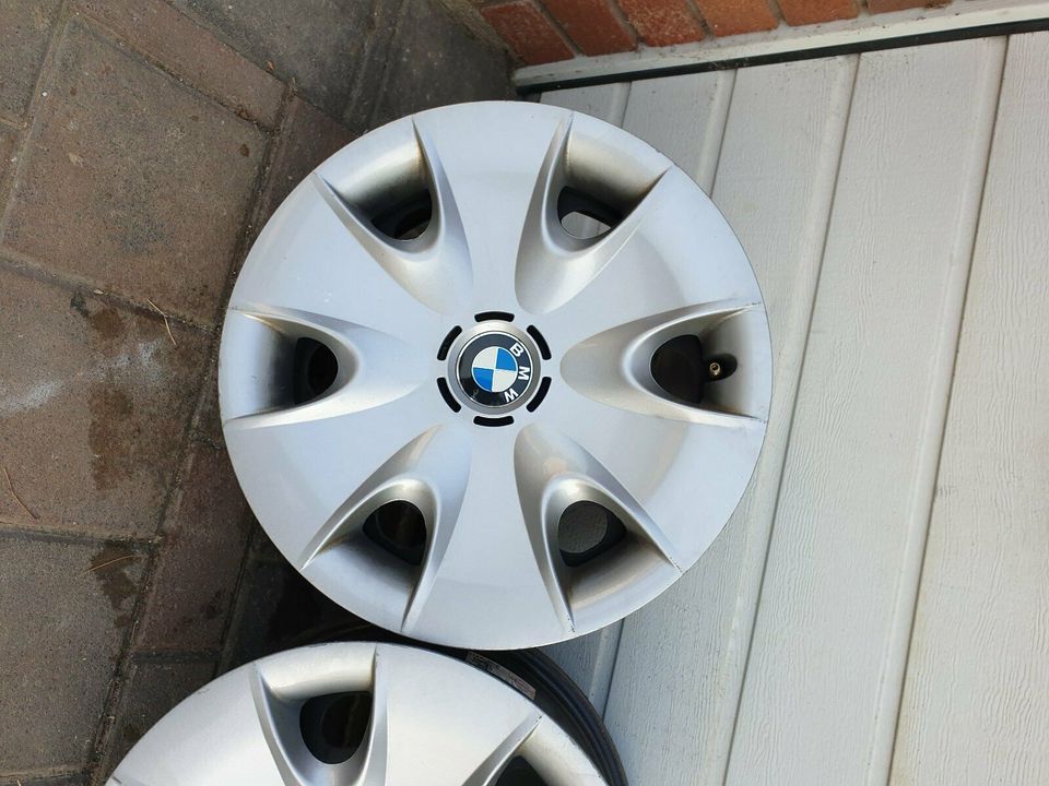 4x Bmw 1er 16Zoll Stahlfelgen mit  Radkappen in Roth b Hamm