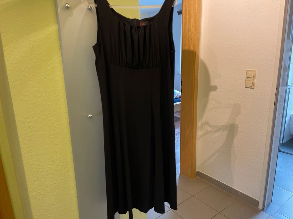 Trägerkleid, Schwarz, D. Swing, Größe 44, neuwertig in Wuppertal