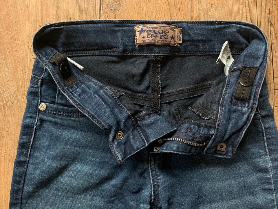 Dunkelblaue Slim Jeans von Blue Effect Größe 146 in Uetze