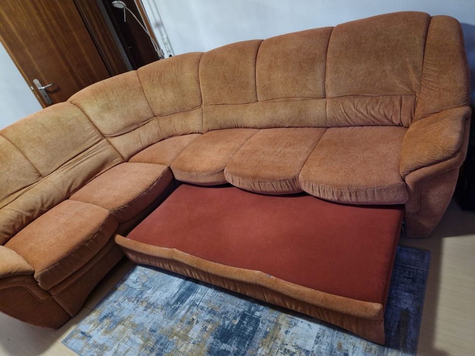 Sofa Couch Schlaffunktion Terrakotta Bettkasten in Schwäbisch Hall