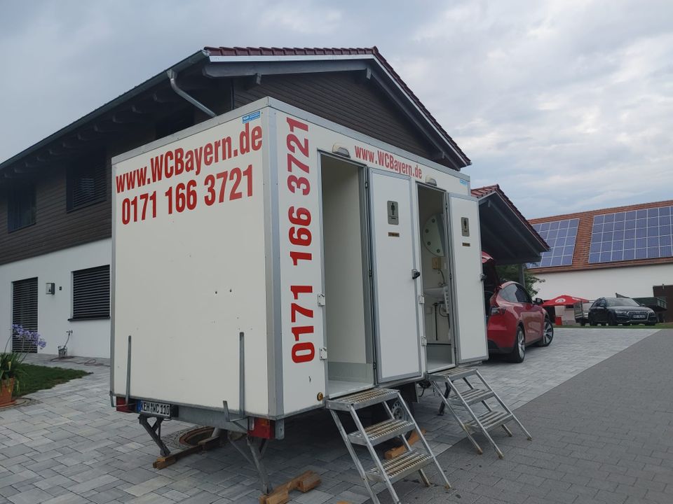Toilettenwagen, WC Wagen, Klowagen, Toilettenanhänger in Altmannstein