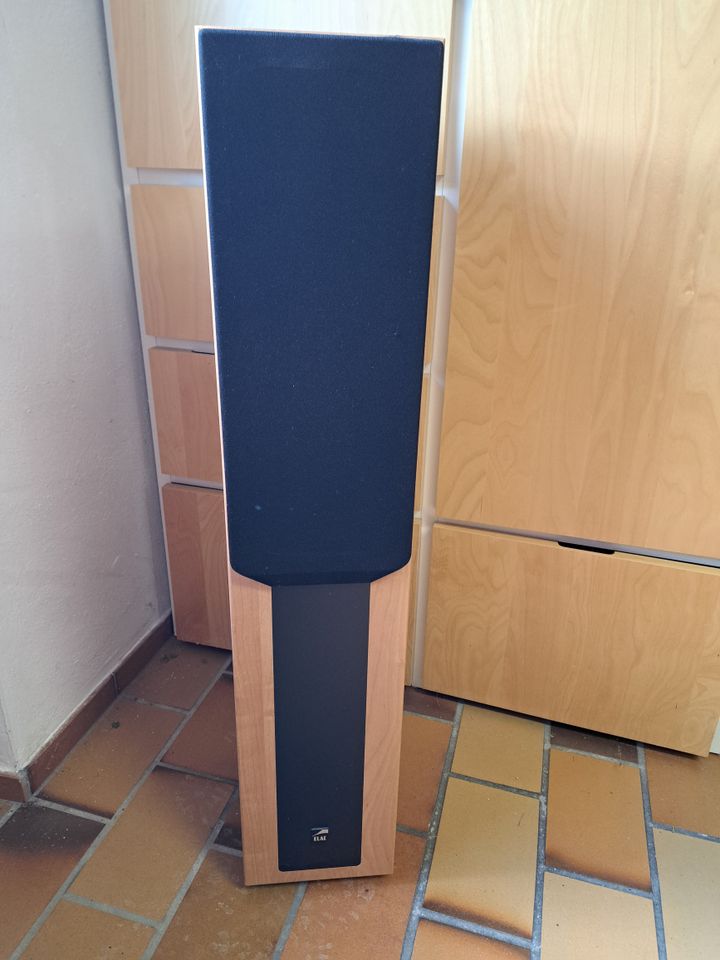 Lautsprecher ELAC 120/140 Watt in Oberstdorf