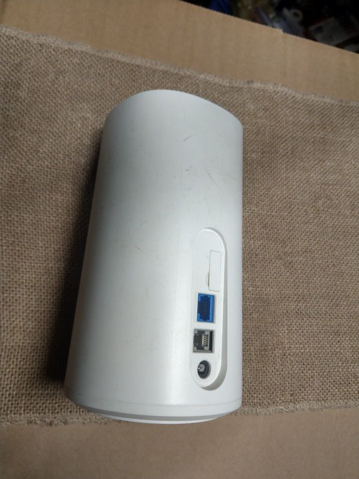 Vodafone GigaCube LTE-Router - Weiß in Mühlau