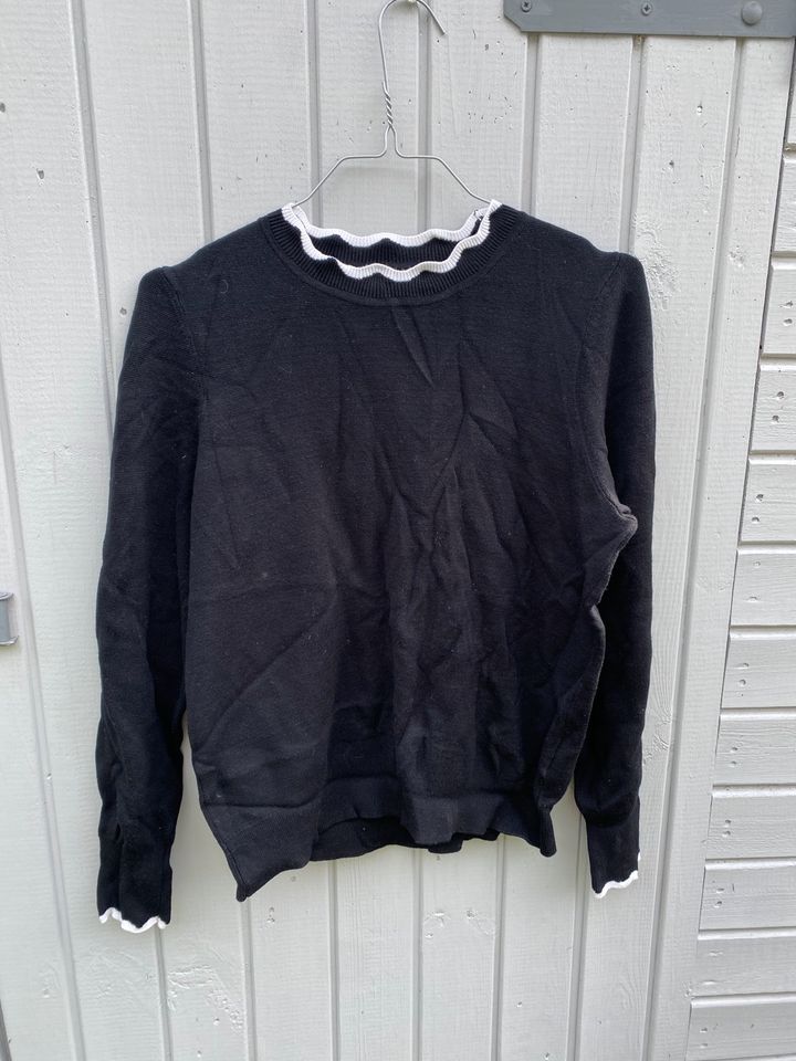 Pullover H&M schwarz weiß XS Oberteil langarm in Saarbrücken