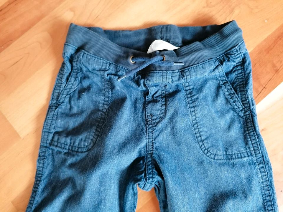 Jeans, Schlupfjeans von H&M, Größe 122 in Hauneck