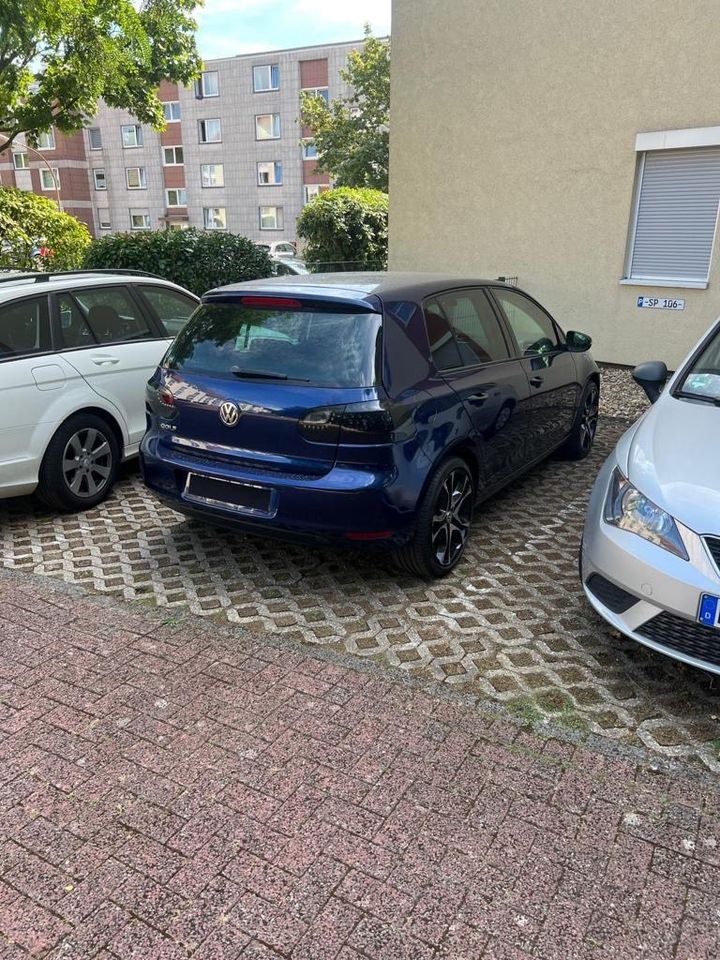 Volkswagen Golf 6 tüv neu in Leverkusen