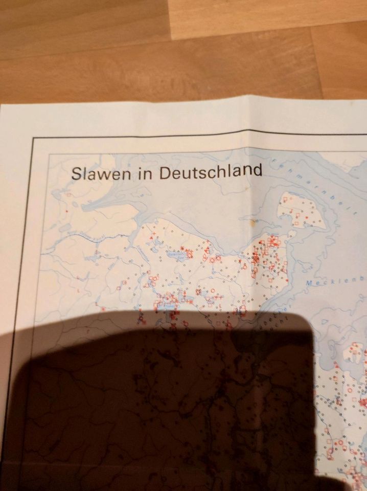 Welt der Slawen Buch plus Karte in Neustrelitz