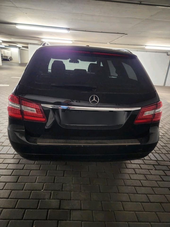 Mercedes Benz E220 CDI in Berlin