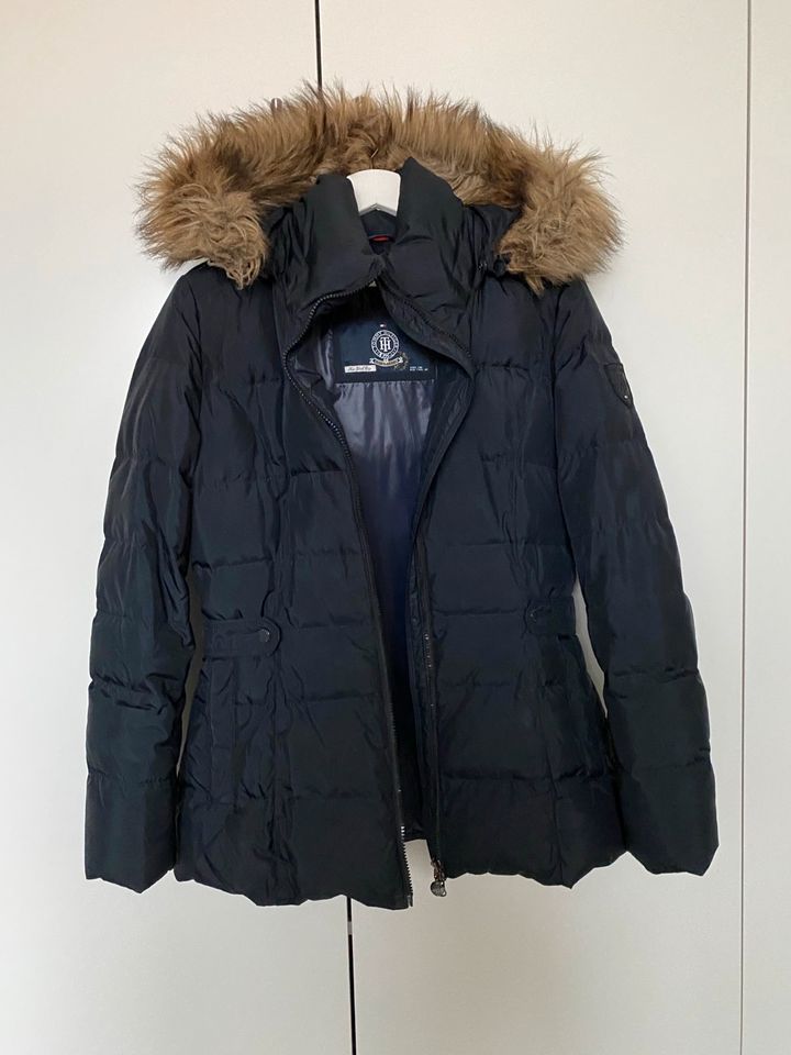 Daunenjacke Tommy Hilfiger blau/schwarz M in Merzig