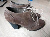 Hackenschuhe Keilabsatz Buffalo Gr 36 Lederschuhe Boots Brandenburg - Blankenfelde-Mahlow Vorschau