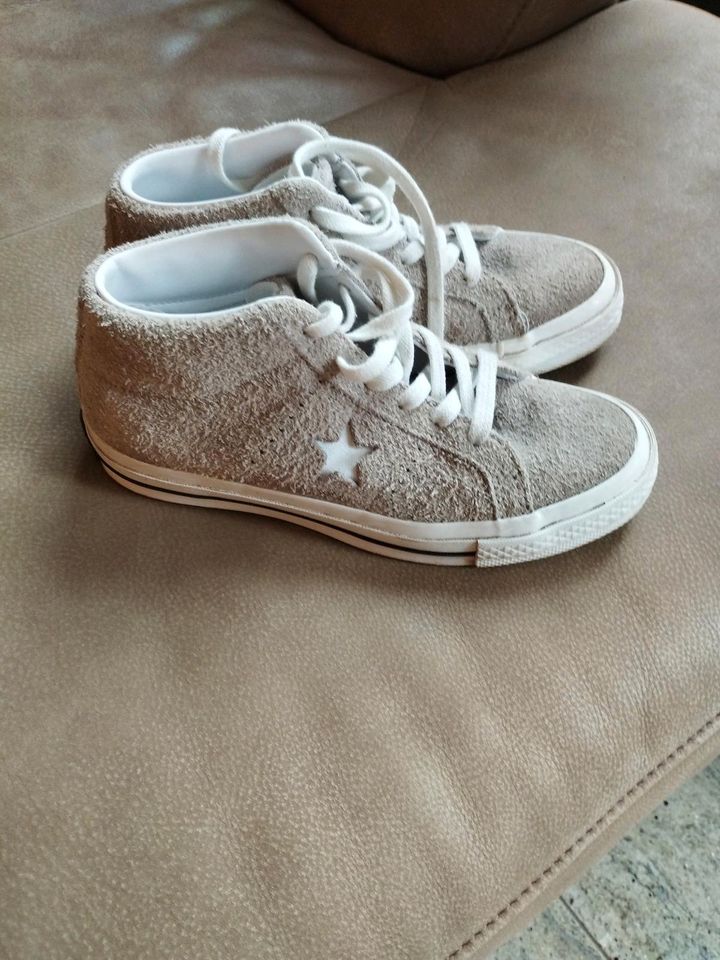 Converse ~ Gr. 35 ~ grau Wildleder in Oberhausen