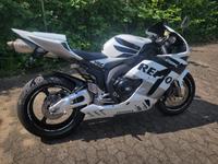 CBR 1000RR ||ARROW||TÜV NEU||ZUBEHÖR Nordrhein-Westfalen - Voerde (Niederrhein) Vorschau