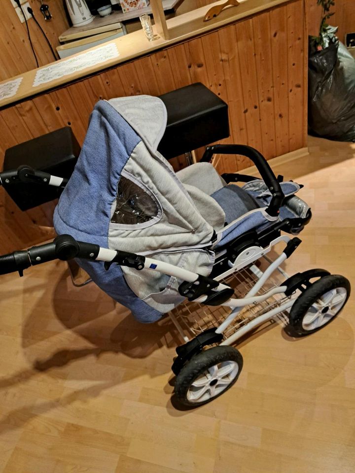 Kinderwagen 3 in 1 in Bützow