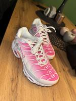 Nike Schuhe neu 36 Saarland - Schiffweiler Vorschau