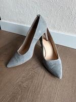 WIE NEU!!  Velours-Leder Pumps von GANT, Gr. 39, hellgrau Niedersachsen - Buchholz in der Nordheide Vorschau