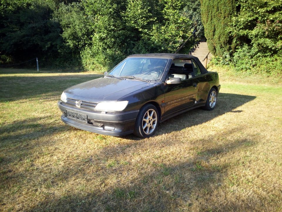 Schlachte Peugeot 306 Cabrio mit Prins Gasanlage in Reichelsheim (Odenwald)