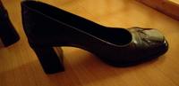 Damen Pumps Tamaris Blockabsatz Gr.39 Hessen - Sinntal Vorschau