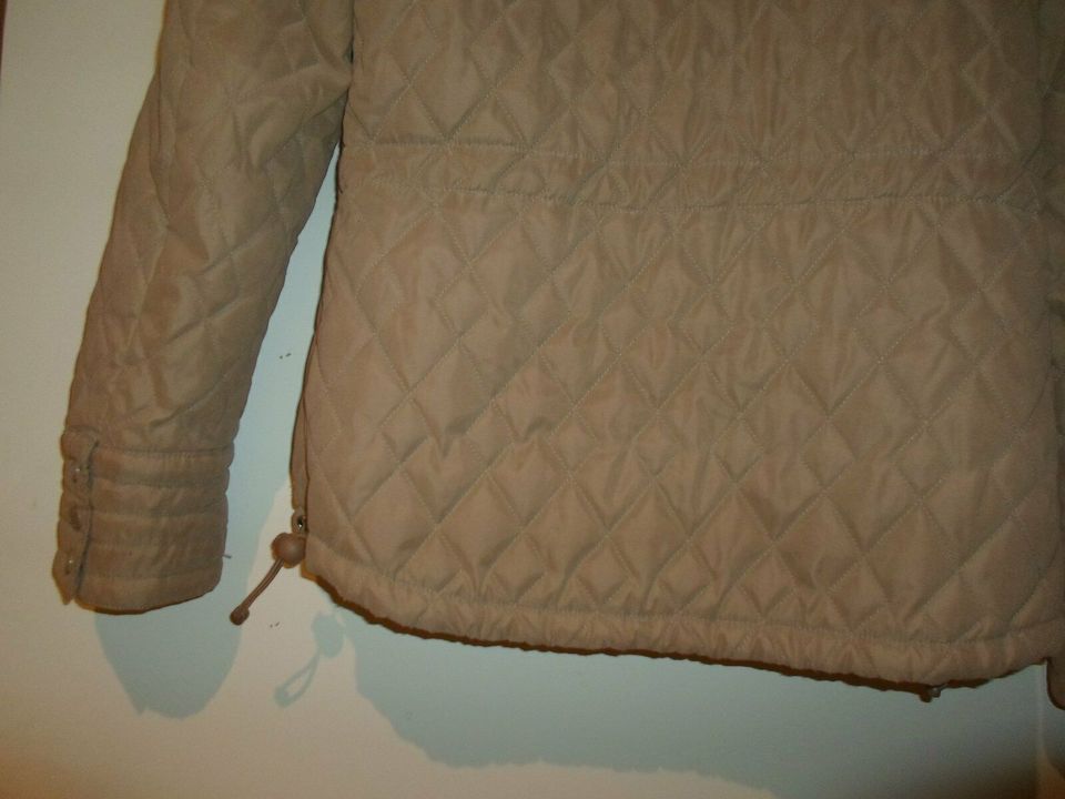 ESPRIT Jacke Gr.38 beige warm Kapuze neuwertig in Kiel