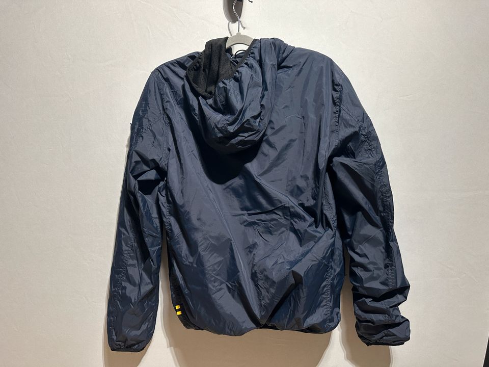 Broadway Windbreaker in Blau, Größe M, sehr guter Zustand in Malsch