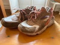 Nike Air Weiß rosa Berlin - Schöneberg Vorschau