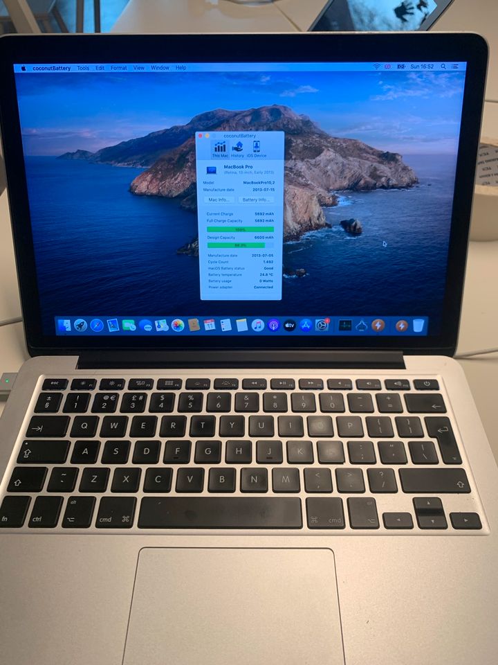 MacBook Pro 2013, 13 Zoll, i5, 8GB, 256GB SSD Englisch Tastatur in Bad Homburg