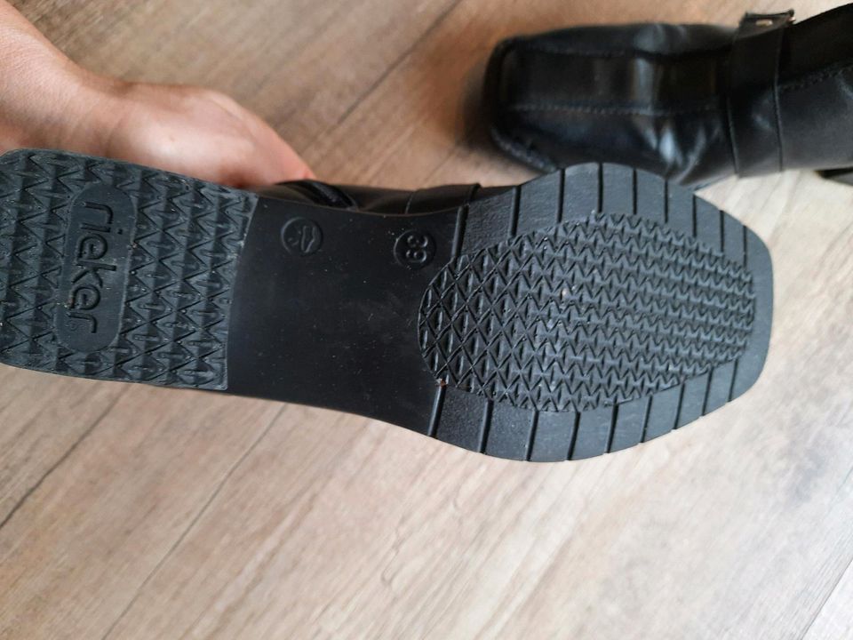 Rieker Stiefeletten gefüttert Gr.39 wie NEU in Schwalmstadt