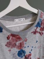 Pullover Mango Gr.M 38 grau mit Blumen Sweatshirt Berlin - Reinickendorf Vorschau